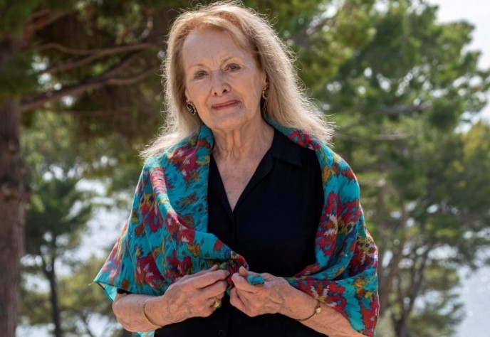 Френската писателка Ани Ерно е носителката на тазгодишната Нобелова награда